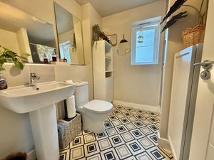 Photo 15- click for photo gallery